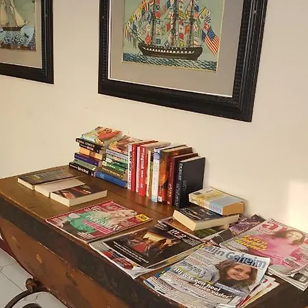 Seafront Luxury In Palmeras *