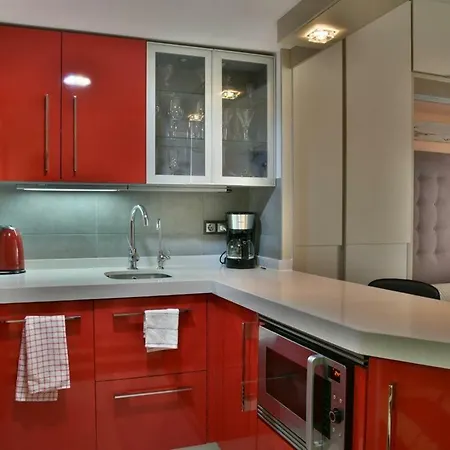 Seafront Luxury In Palmeras Apartmán *