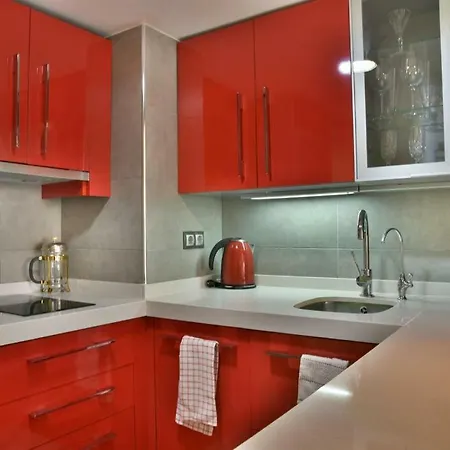 Seafront Luxury In Palmeras *