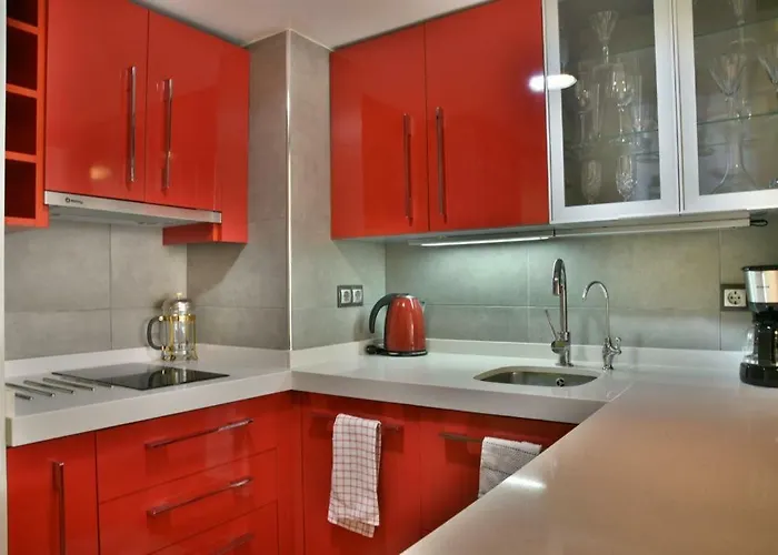 Seafront Luxury In Palmeras *